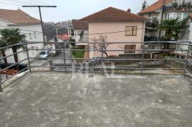 Prodaja samostojeće kuće na Gornjem Zametu S+1  150 m2, Rijeka, House