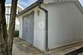 Namješten stan u Poreču s okućnicom i garažom!, Poreč, Διαμέρισμα