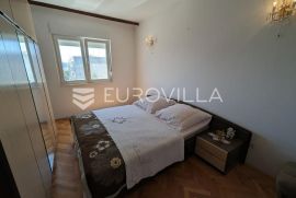 Split, Kman, odličan dvosobni stan površine 60 m2, Split, Appartment