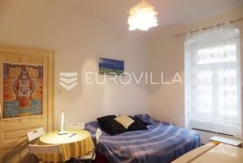 Istra, Pula, renoviran stan s vrtom u austrougarskoj vili, NKP 37 m2, Pula, Appartement