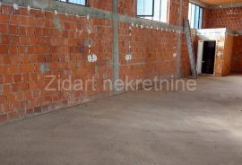 Altina, izdavanje magacinskog prostora, Zemun, Propriedade comercial