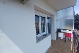 OPATIJA, CENTAR - komforan stan s balkonom i pogledom na more blizu centra Opatije, Opatija, Appartement