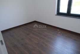 ZADAR, VRSI - Prostrani četverosobni penthouse blizu mora, S5, Vrsi, Appartment