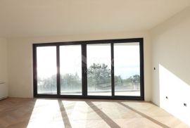 OPATIJA, CENTAR- stan 180.97m2 DB+4S s panoramskim pogledom na more- 2.KAT- STAN 202, Opatija, Appartment