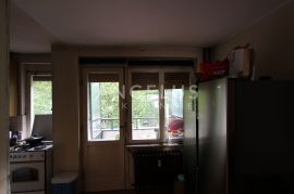 Zagreb, Knežija - PRILIKA stan za renovaciju na prodaju, Trešnjevka - Jug, Apartamento