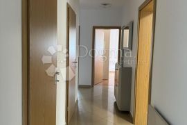 3S+DB sa dvorištem i 2 parkirna mjesta-novouređen!, Matulji, Appartment