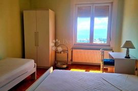 Belveder, blizina centra i više fakulteta, Rijeka, Appartement