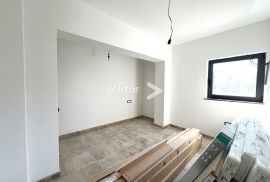 Marinići, 3-soban s dnevnim boravkom u modernoj novogradnji, Viškovo, Apartamento