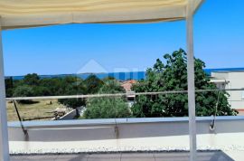 ISTRA, PEROJ - Duplex vile s panoramskim pogledom na more! 500 m od plaže, PRILIKA ZA INVESTICIJU!, Vodnjan, Casa