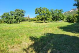 ISTRA, BUZET - Građevinsko zemljište u blizini centra, Buzet, Terrain