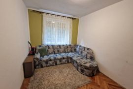TURNIĆ, stan s balkonom 2S + DB od 58 m2, Rijeka, Flat