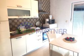 Omiš, apartmanska kuća s panoramskim pogledom na more, Omiš, Famiglia