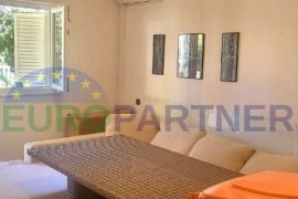 Apartmanska kuća sa 3 apartmana od 150 m2, Privlaka Zadar, Privlaka, House