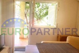Apartmanska kuća sa 3 apartmana od 150 m2, Privlaka Zadar, Privlaka, Maison