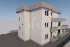 Rab, penthause na top lokaciji, sa terasom od 81 m2, Rab, شقة