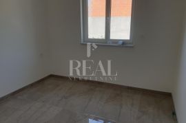 CRIKVENICA, 2S+DB od 66,14 m2 neto stambene površine, Crikvenica, Appartment