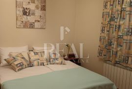 Najam komfornog stana na Pećinama 2S+DB  78 M2, Rijeka, Appartment