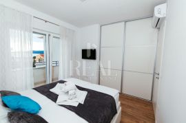 Predivna Villa s bazenom u Brodarici - Šibenik, 225 m2, s pogledom na more, Šibenik - Okolica, بيت