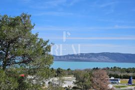 Apartman Pakoštane 60 m2,2S+DB,balkon pogled na more, Pakoštane, Appartment