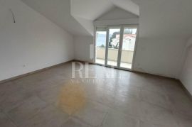 Penthouse Kaštel Gomilica 175m2 + terasa 61,93m2, Kaštela, Daire