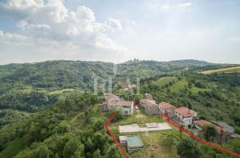 Prodaja građevinskog terena i projekta sa dozvolama 3800m2 !m2, Pazin - Okolica, Земля