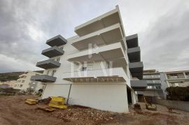 Novogradnja Seget 2S+DB 75,21 m2 sa balkono, Seget, شقة