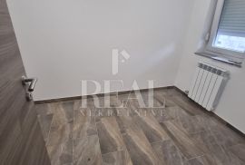 Svilno stan 88 m2,3S+DB,garaža i okućnica 140 m2, Rijeka, Apartamento