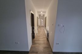 Svilno stan 88 m2,3S+DB,garaža i okućnica 140 m2, Rijeka, Apartamento