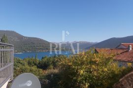 Pelješac, Hodilje-Malo selo, zemljište od 2300 m2 za gradnju tri vile sa bazenima, Ston, أرض