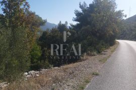 Pelješac, Hodilje-Malo selo, zemljište od 2300 m2 za gradnju tri vile sa bazenima, Ston, Terreno