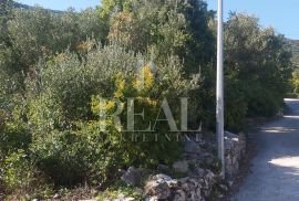 Pelješac, Hodilje-Malo selo, zemljište od 2300 m2 za gradnju tri vile sa bazenima, Ston, Zemljište