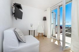 Luksuzna Vila sa 12 apartmana 560m2, Vodice, Vodice, Kuća