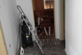 Skrad-okolica, useljiva kuća sa garažom, 100m2, Skrad, Casa