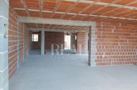 Dramalj, 3S+DB od 135 m2 sa čije se terase pruža prekrasan pogled na more, Crikvenica, Appartment