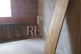 Dramalj, dvoetažni stan od 113 m2, 2S+DB sa prekrasnim pogledom, Crikvenica, Appartement