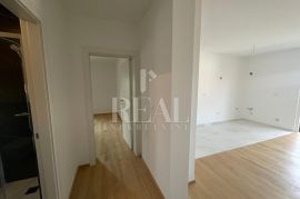 Pula, odličan stan u centru, 3S+DB novogradnja, Pula, Appartement