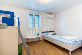 Cres, prekrasan stan u novogradnji od 135 m2, 3S+DB sa dva parkirna mjesta, Cres, Wohnung