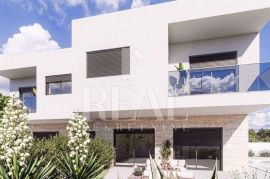 Kaštelir dvojna Vila sa bazenom,200 m2,P+1,okućnica, Kaštelir-Labinci, Σπίτι