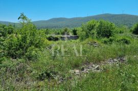 Građevinsko zemljište sa započetom gradnjom,2000 m2, Šibenik - Okolica, Terreno