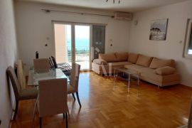 Apartman s pogledom 500 m od mora S+DB + terasa, Seget, Wohnung