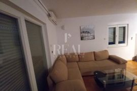 Studio apartman 400 m od mora sa terasom, Seget, شقة