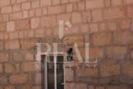 Obiteljska kamena kuća sa pogledom, Sitno Gornje, Split - Okolica, Дом