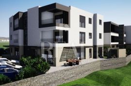 Stan u prizemlju 2S+DB 72m2 + vrt 70m2, Šibenik - Okolica, Flat