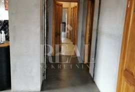 Rastočine, poslovni prostor za kupnju od 110 m2, Rijeka, Propiedad comercial