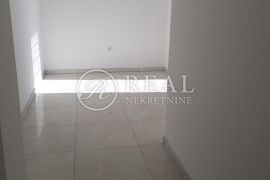 Dramalj, prekrasan stan sa tri spavaće sobe od 107 m2, Crikvenica, Appartment