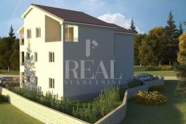 Okolica mjesta Dobrinj, luksuzni stan od 117 m2 sa prostorom u podrumu od 74 m2, Dobrinj, Apartamento