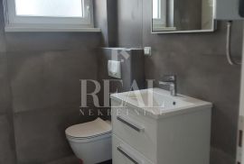 Rovinj, nekoliko minuta vožnje do centra, stan od 85 m2, 2S+DB, Rovinj, Appartamento