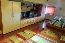 Opatija, dvoetažni 3s+db s pogledom na centar, Opatija, Appartment