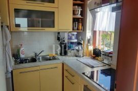 Opatija, dvoetažni 3s+db s pogledom na centar, Opatija, Appartement