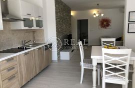 Ika, predivna vila sa 9 apartmana i bazenom, Opatija - Okolica, Famiglia